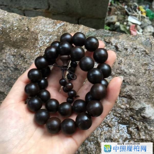 崖柏手串出油严重好不好